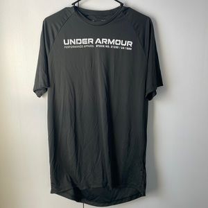 Longer dark green Under Armour tee shirt